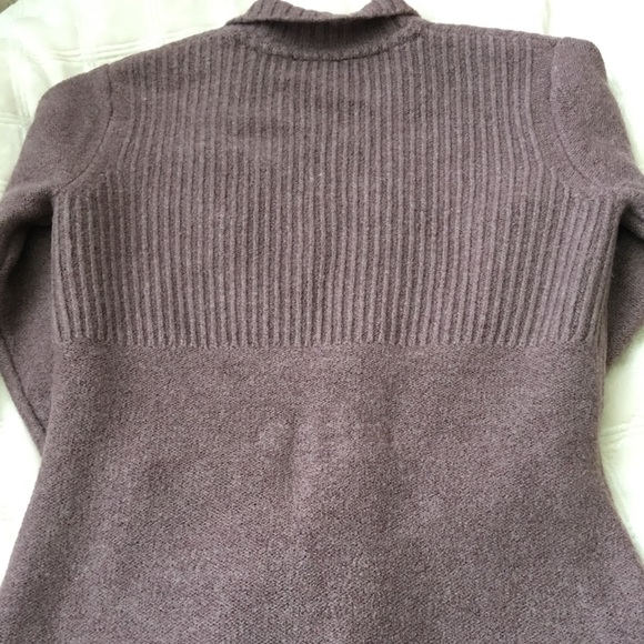 Patagonia wool sweater. - Picture 2 of 6